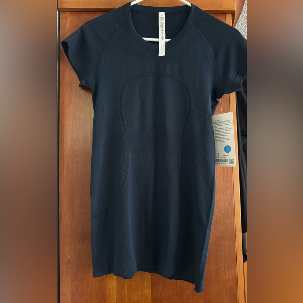 Lululemon Swiftly Tech Short Sleeve Crew